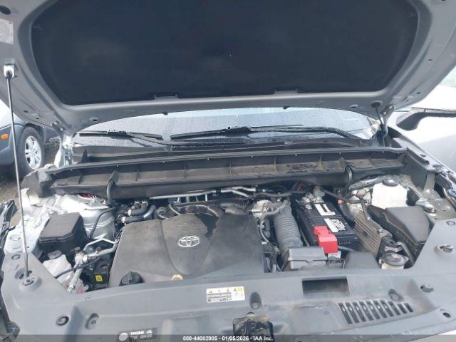 Toyota Highlander Xle Image 10