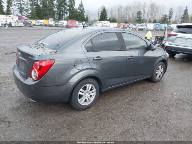 Chevrolet Sonic 2ls Image 2