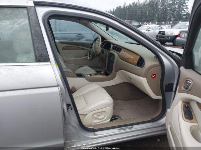 Jaguar S-Type 3.0l V6 Image 7