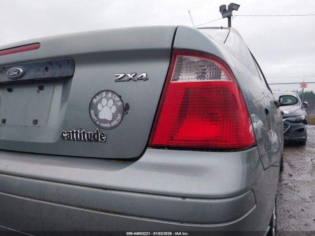 Ford Focus Zx4 Image 5