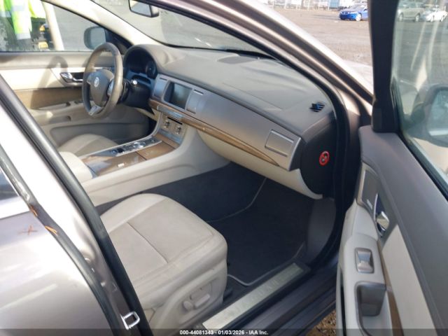 Jaguar XF Supercharged Image 10