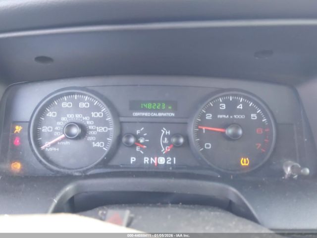 Ford Crown Victoria Police Interceptor Image 4