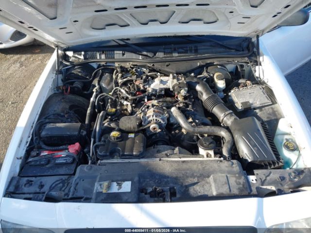 Ford Crown Victoria Police Interceptor Image 11