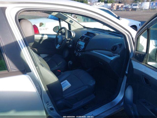 Chevrolet Spark 1lt Auto Image 10