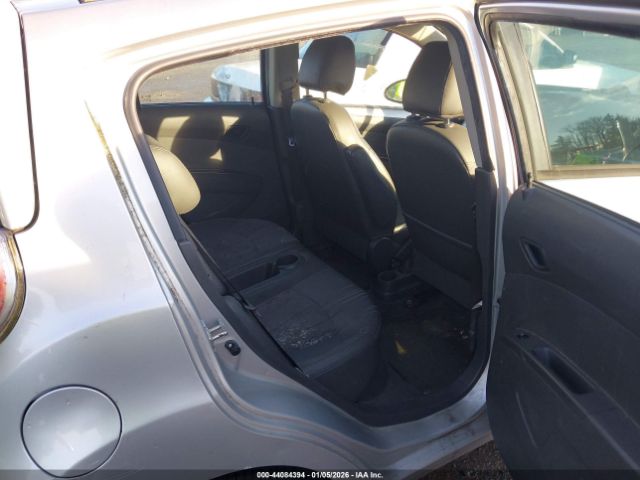 Chevrolet Spark 1lt Auto Image 3