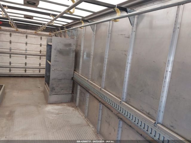 Ford F-59 Commercial Stripped Image 4