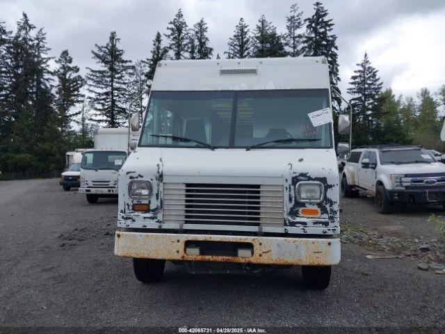 Ford F-59 Commercial Stripped Image 16