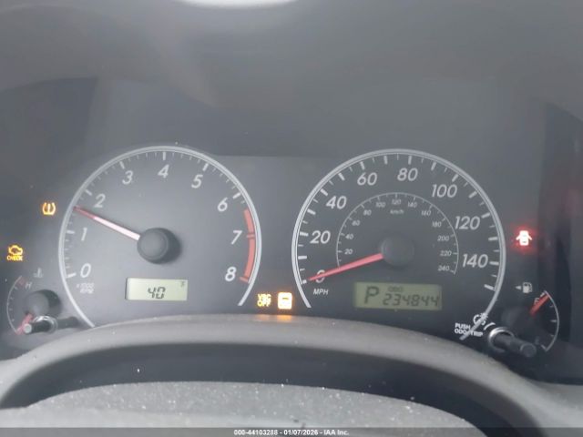 Toyota Corolla Le Image 8