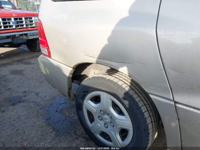 Ford Freestar Se Image 8