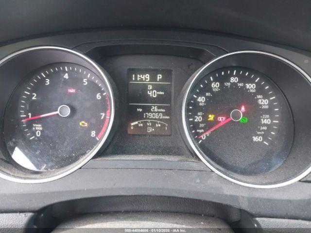 Volkswagen Jetta 1.8t Se Image 6