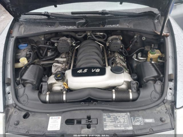 Porsche Cayenne S Image 9