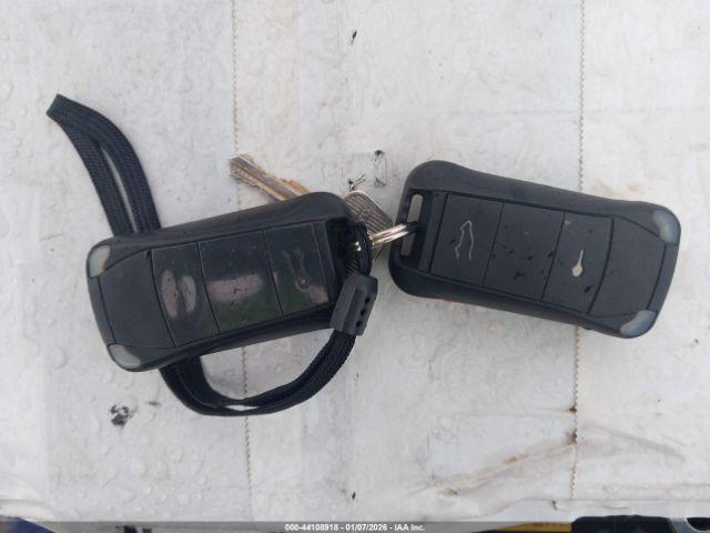 Porsche Cayenne S Image 7