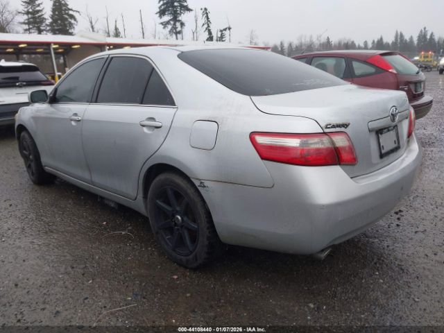 Toyota Camry Le V6 Image 2