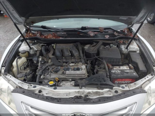 Toyota Camry Le V6 Image 9