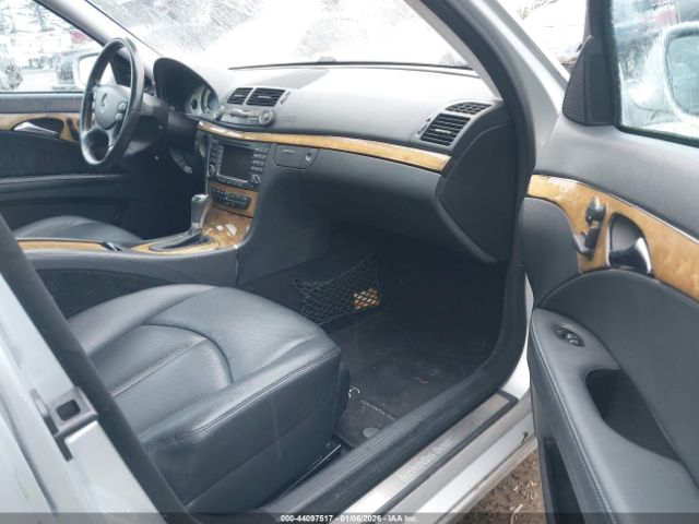 Mercedes-Benz E-Class Image 7