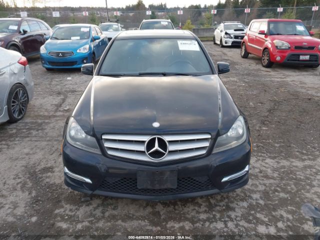 Mercedes-Benz C-Class Sport 4matic Image 13