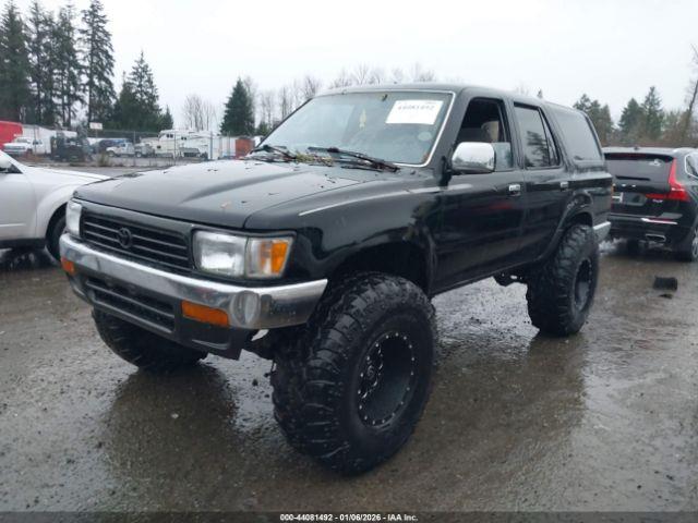 Toyota 4Runner Vn39 Sr5 Image 3