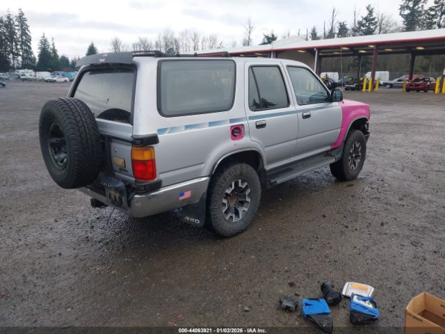 Toyota 4Runner Vn39 Sr5 Image 4