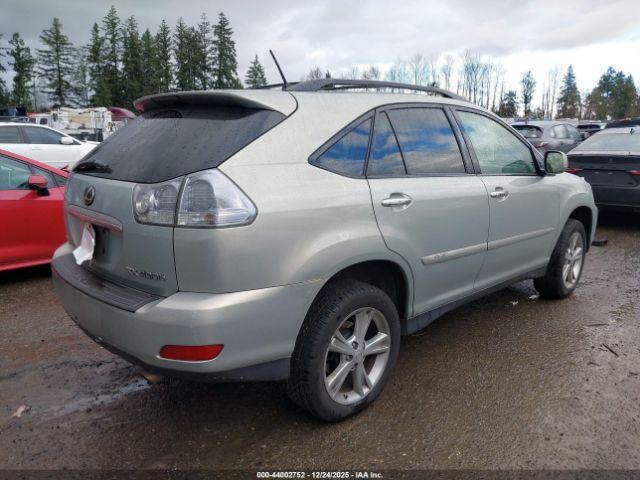 Lexus RX Image 10