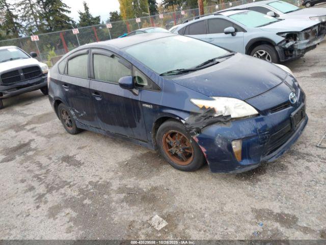  Salvage Toyota Prius