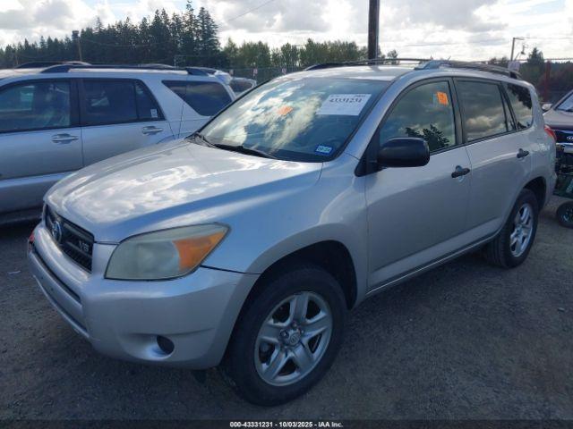 Toyota RAV4 Base V6 Image 4