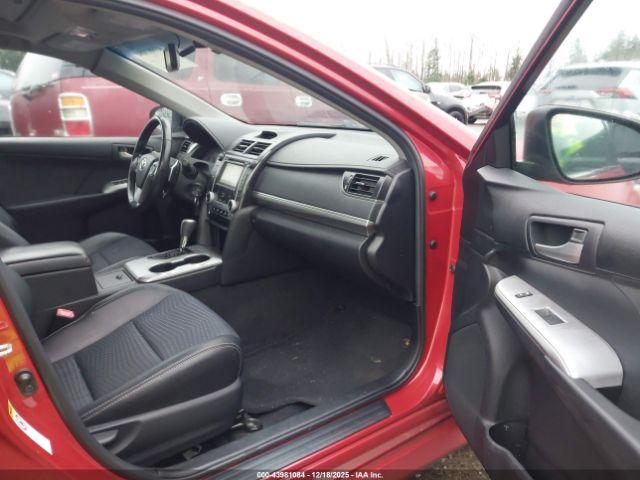 Toyota Camry Se Image 7