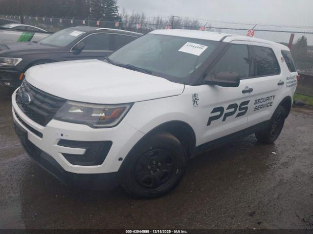Ford Utility Police Intercepto Image 9