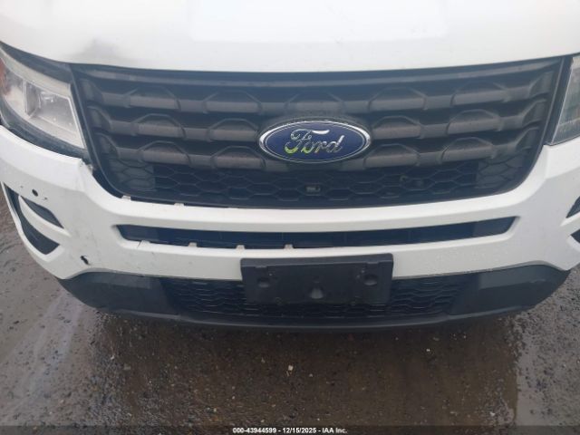 Ford Utility Police Intercepto Image 2