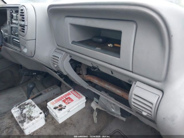 Chevrolet K3500 Image 3