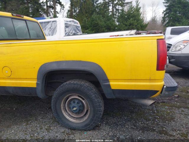 Chevrolet K3500 Image 20