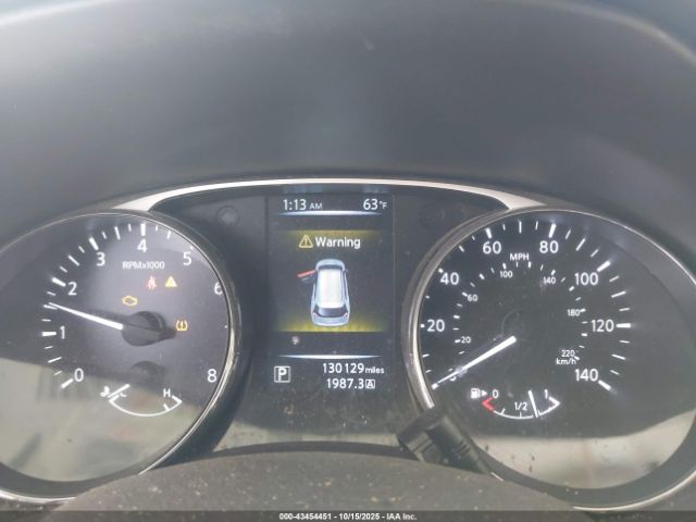 Nissan Rogue S Image 7