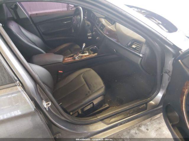 BMW 3 Series Xdrive Image 7