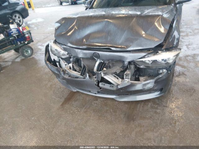 BMW 3 Series Xdrive Image 6