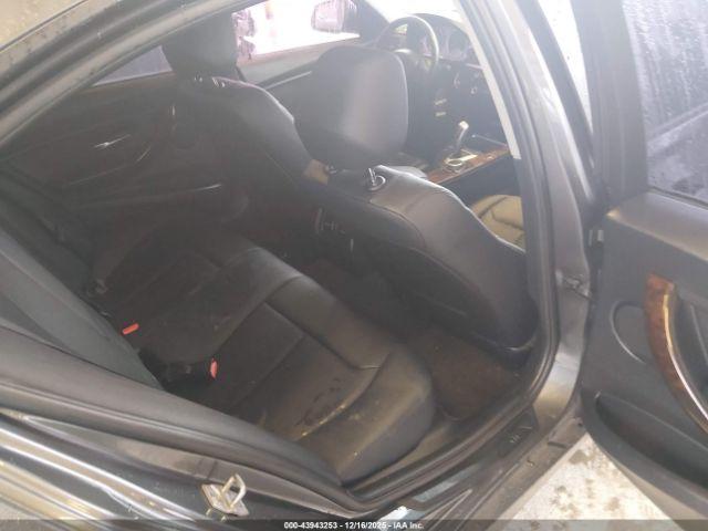 BMW 3 Series Xdrive Image 4