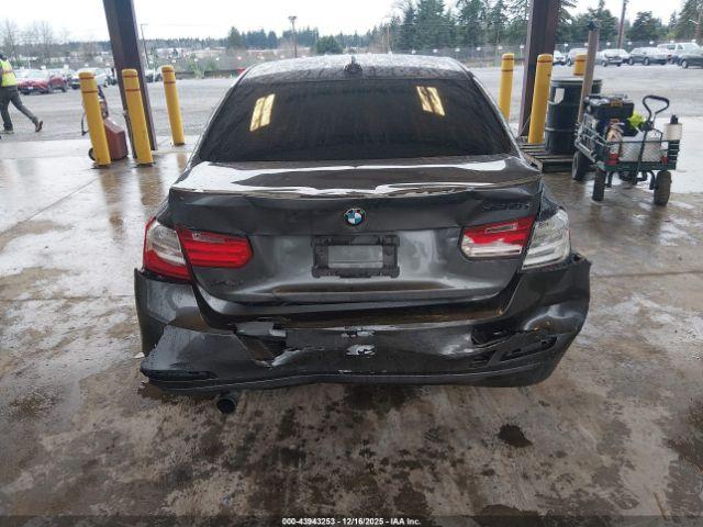 BMW 3 Series Xdrive Image 16