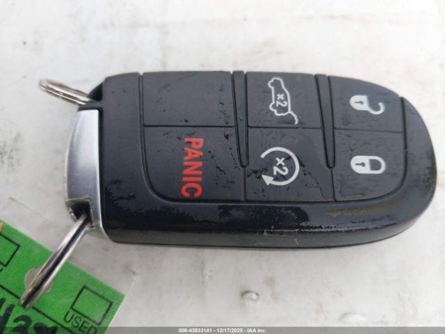 Jeep Grand Cherokee Limited Image 10