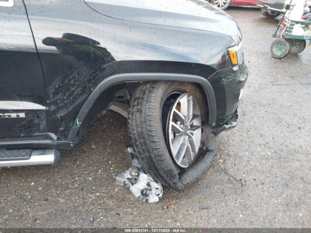 Jeep Grand Cherokee Limited Image 4