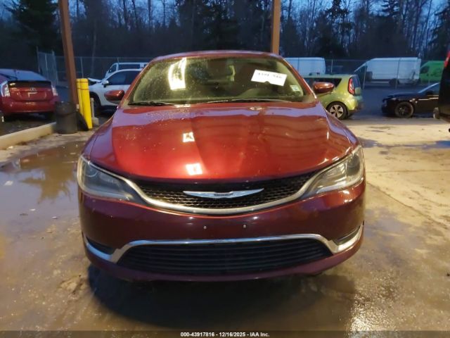 Chrysler 200 Limited Image 13