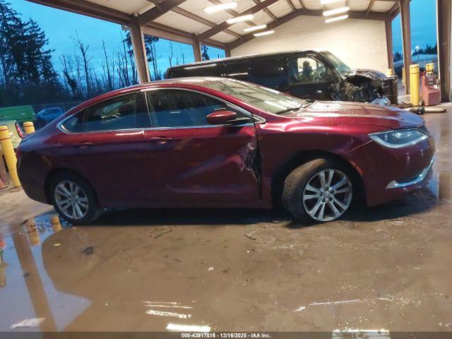 Chrysler 200 Limited Image 2