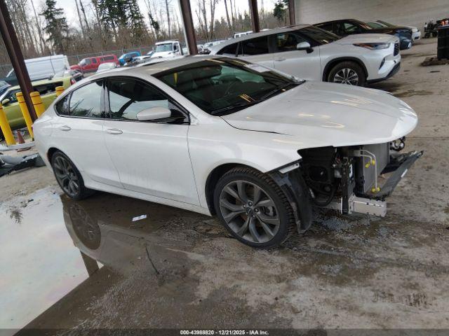  Salvage Chrysler 200