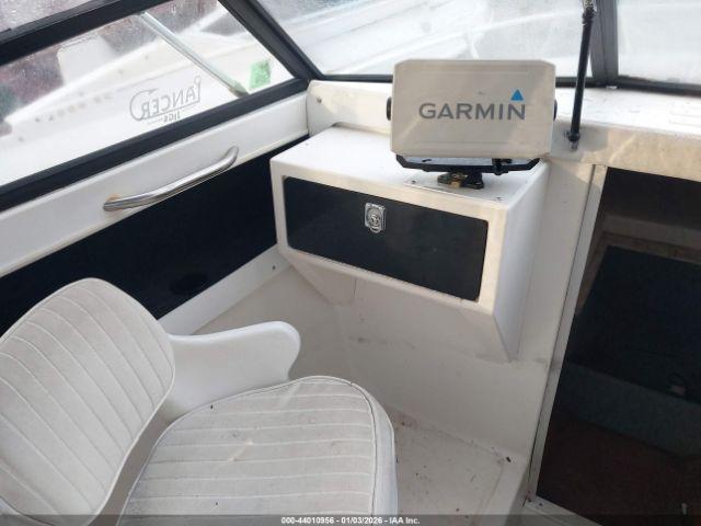 Viking Livingston 18  Boat & Tra Image 3