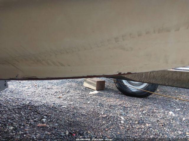 Viking Livingston 18  Boat & Tra Image 4