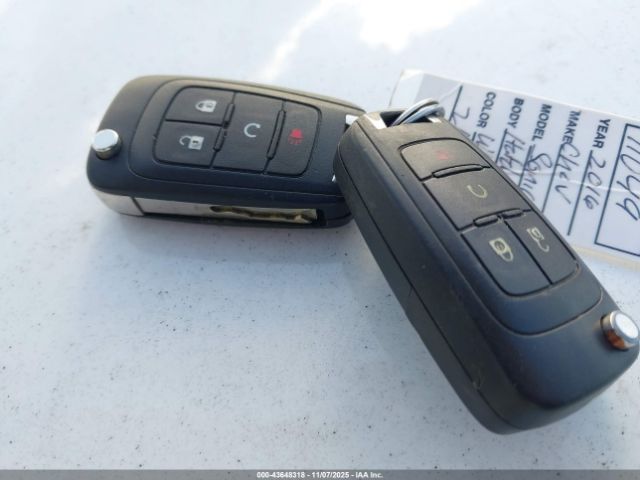 Chevrolet Sonic Lt Auto Image 8