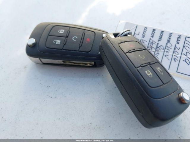 Chevrolet Sonic Lt Auto Image 8