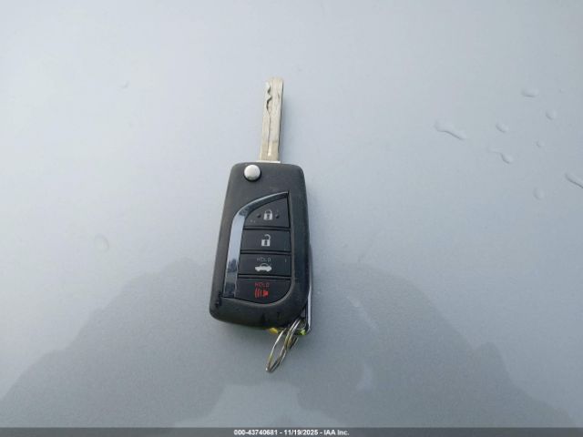 Toyota Camry Se Image 4